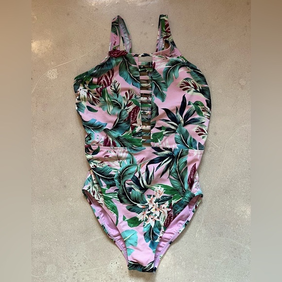 Miraclesuit Other - Miraclesuit Swimsuit Women's One piece Tropical Print Size Large Pink Green